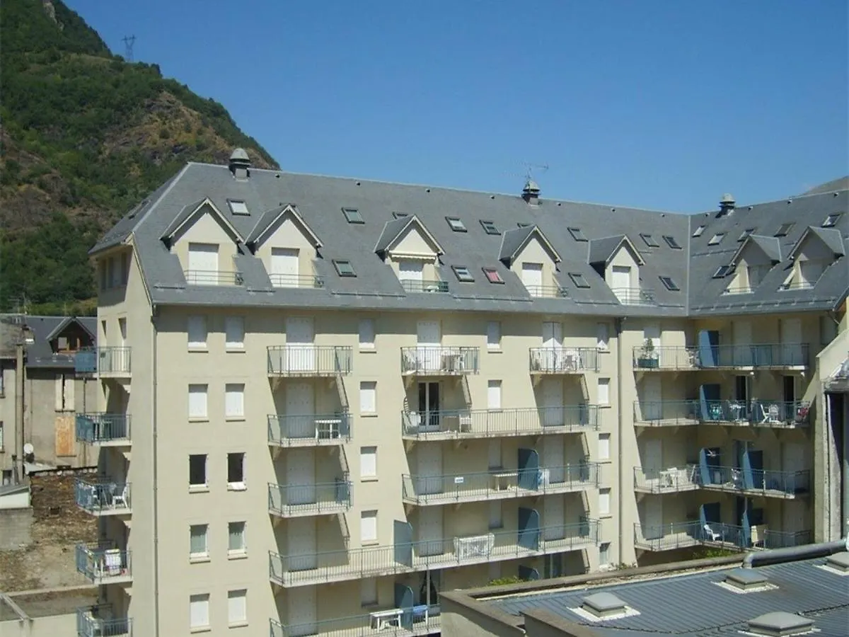 Charmant T2 Cabine Centre Luchon - Balcon Sud - Parking Prive - 4/6 Personnes - Fr-1-313-141 Bagneres-de-Luchon