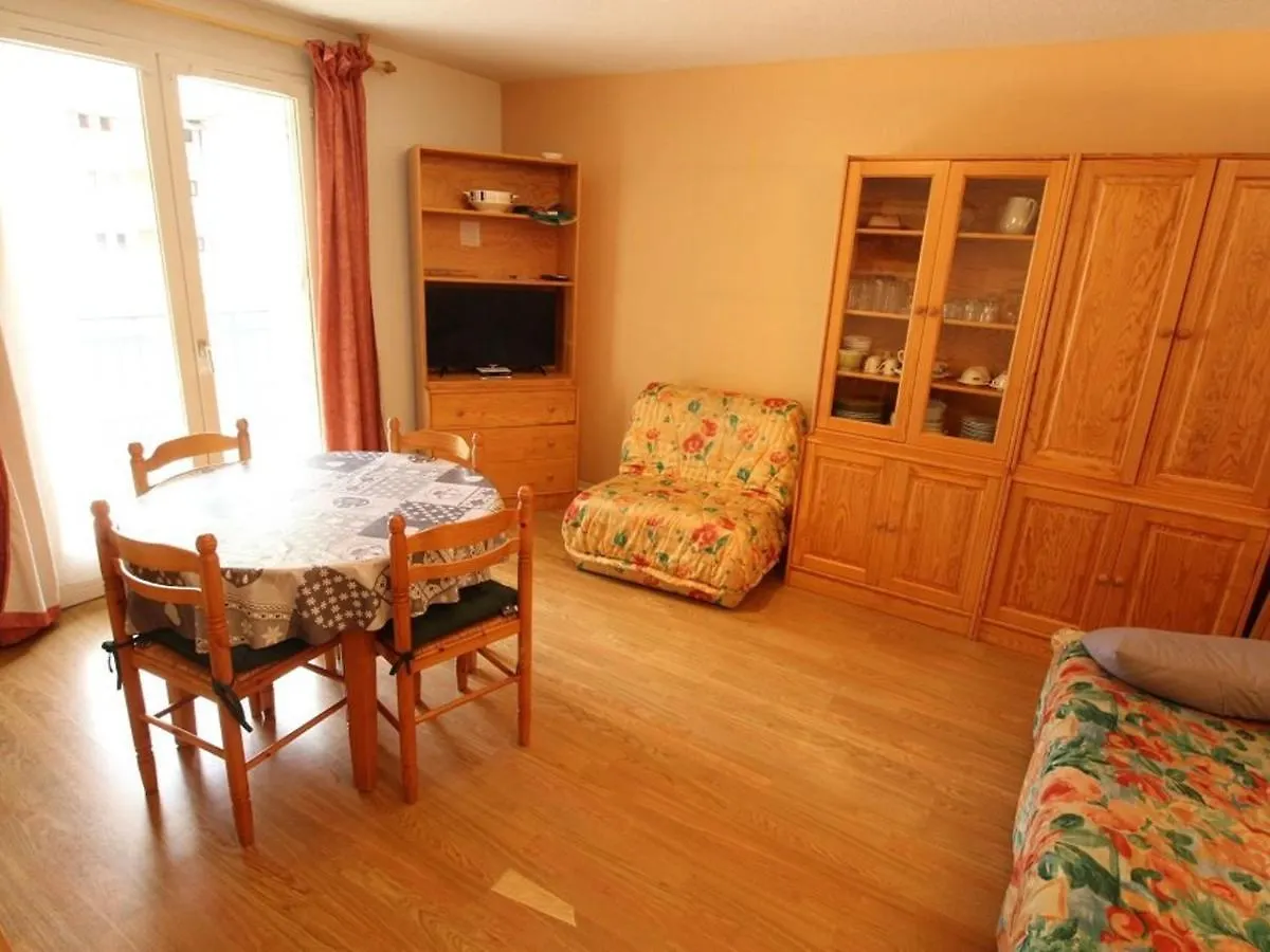 Charmant T2 Cabine Centre Luchon - Balcon Sud - Parking Prive - 4/6 Personnes - Fr-1-313-141 Bagneres-de-Luchon Apartment